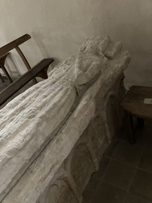 tombeau (gisant) d'Isabeau de Verrières, vue partielle