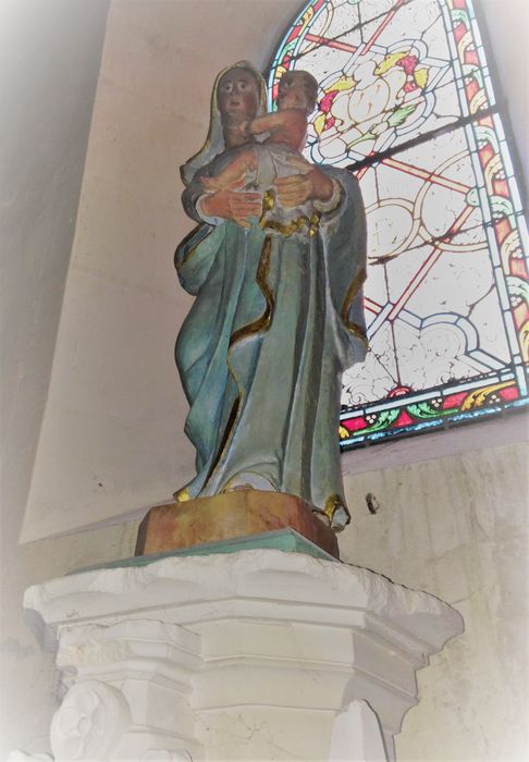 statue : Vierge à l'Enfant