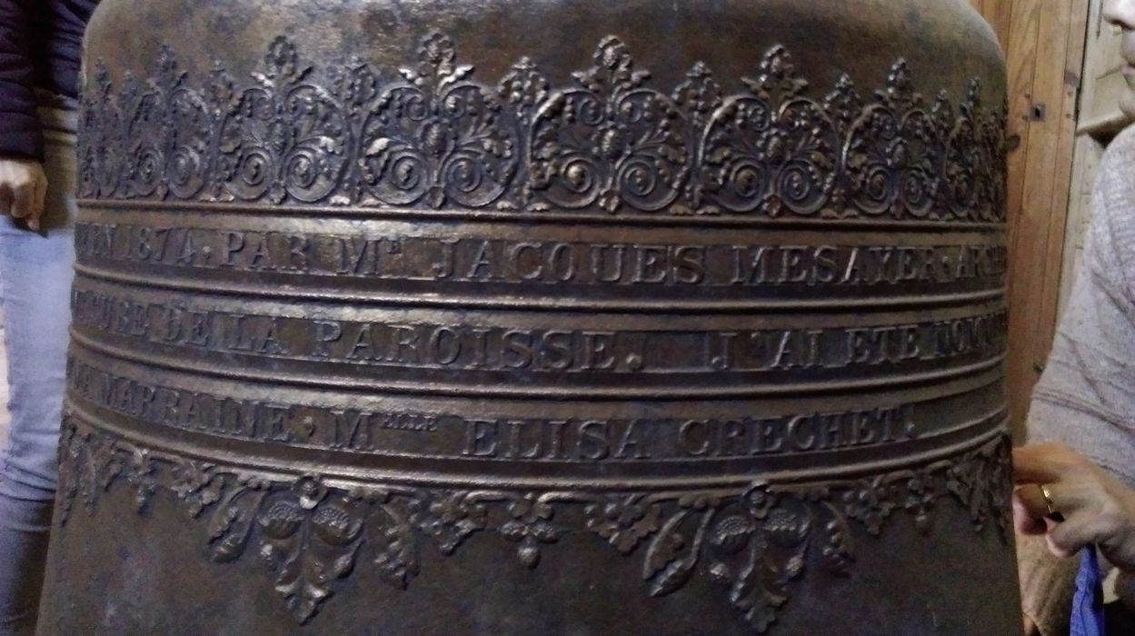 cloche, détail de l’inscription