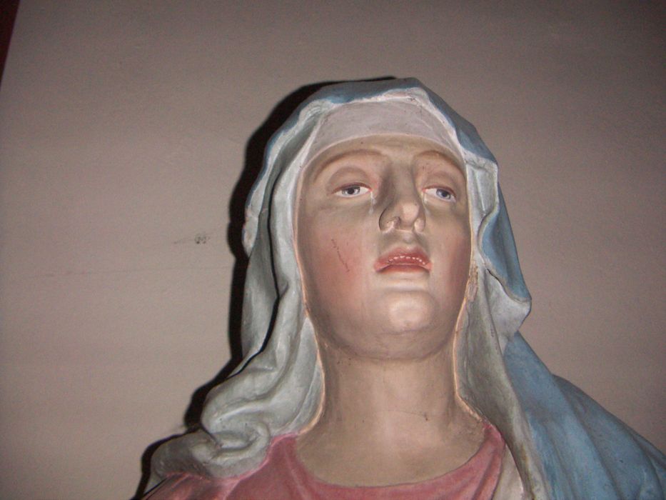 statue : Vierge de Pitié, détail