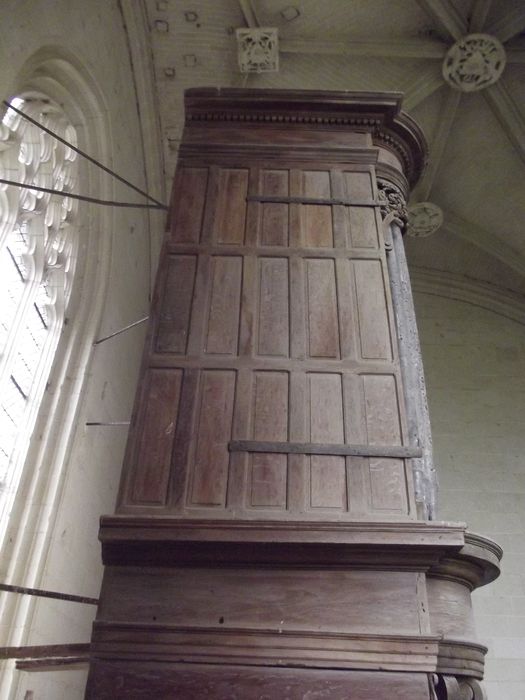 orgue de tribune, vue partielle