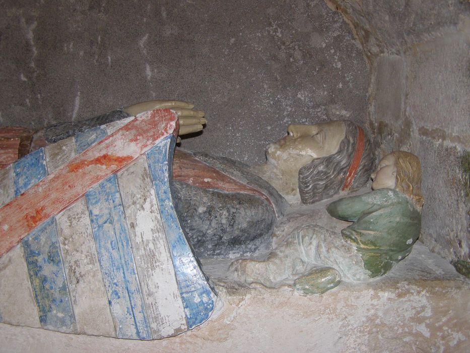 monument (gisant) de Guillaume de Parthenay, vue partielle