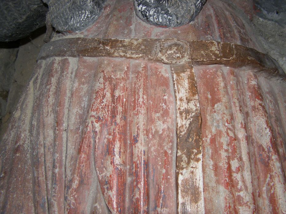 monument (gisant) de Guillaume de Parthenay, détail