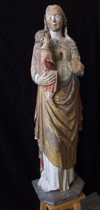 Statue : Vierge à l'Enfant