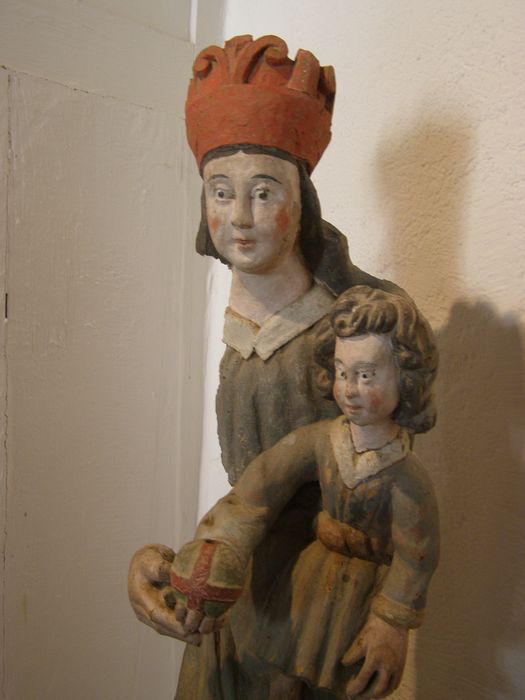 statue : Vierge à l'Enfant, vue partielle