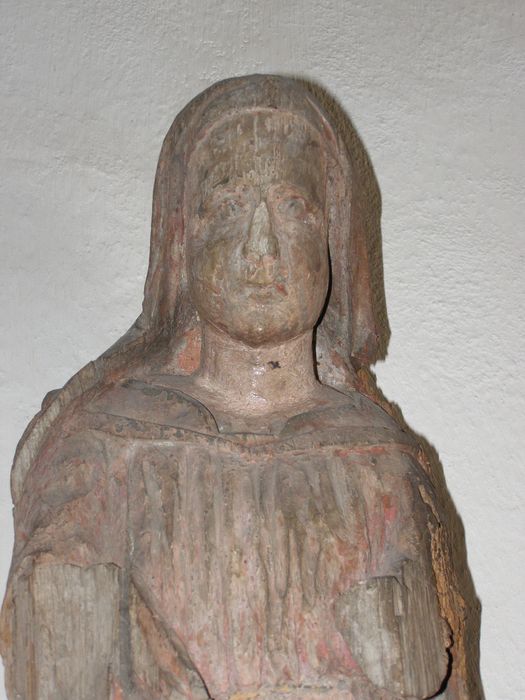 statue : Vierge de douleur, vue partielle