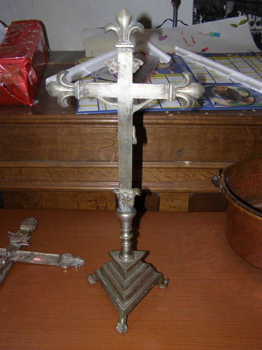 croix d'autel