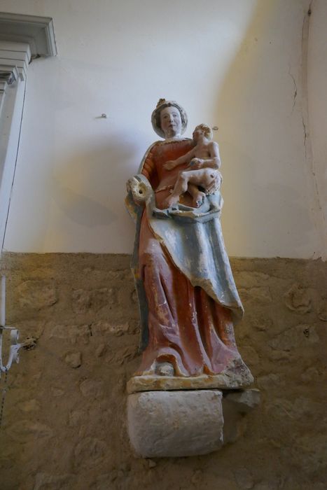 statue : Vierge à l'Enfant