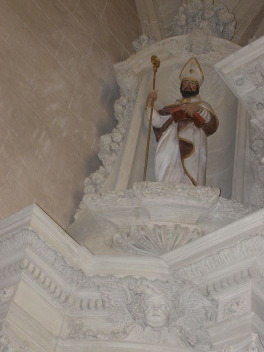 statue : Saint évêque