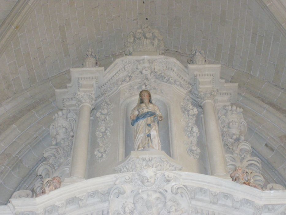 statue : Vierge