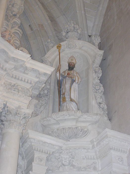 statue : Saint évêque