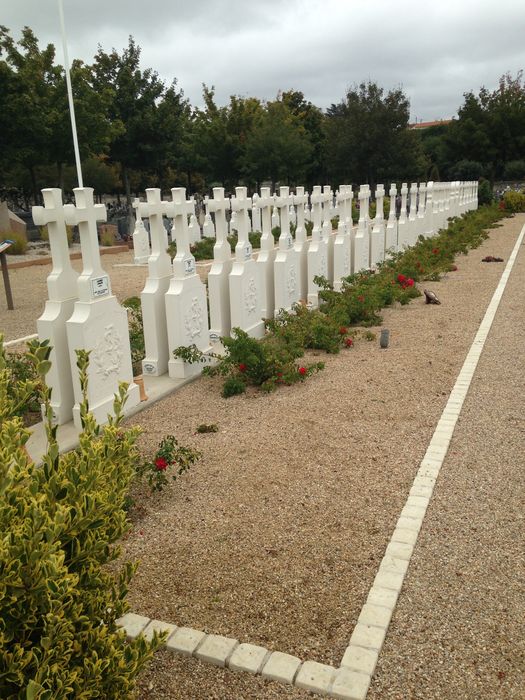 vue générale du carré militaire