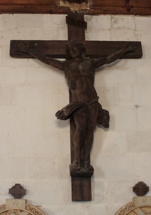 statue : Christ en croix - © Ministère de la Culture (France), Conservation des antiquités et des objets d’art de la Somme – Tous droits réservés 