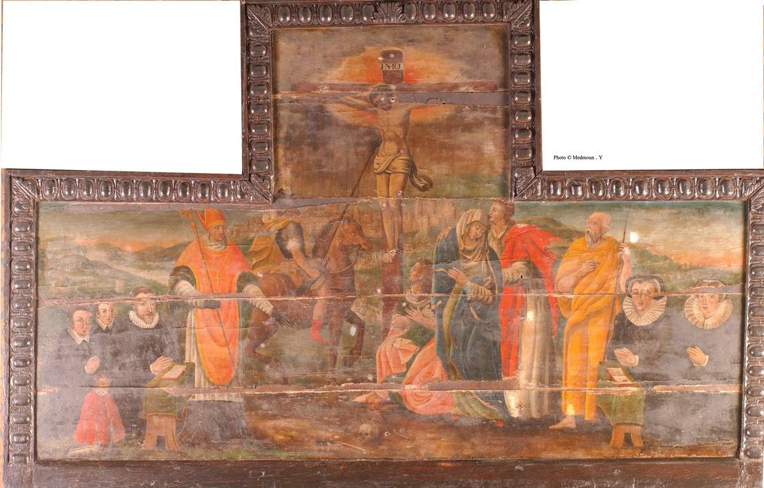 tableau (panneau peint) : Crucifixion avec donateurs - © Ministère de la Culture (France), Conservation des antiquités et des objets d’art de la Somme – Tous droits réservés 