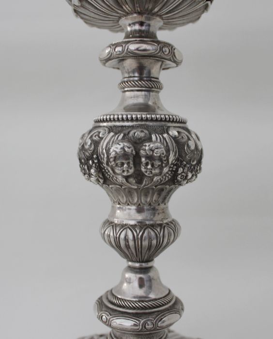 calice, détail - © Ministère de la Culture (France), Conservation des antiquités et des objets d’art de la Somme – Tous droits réservés 