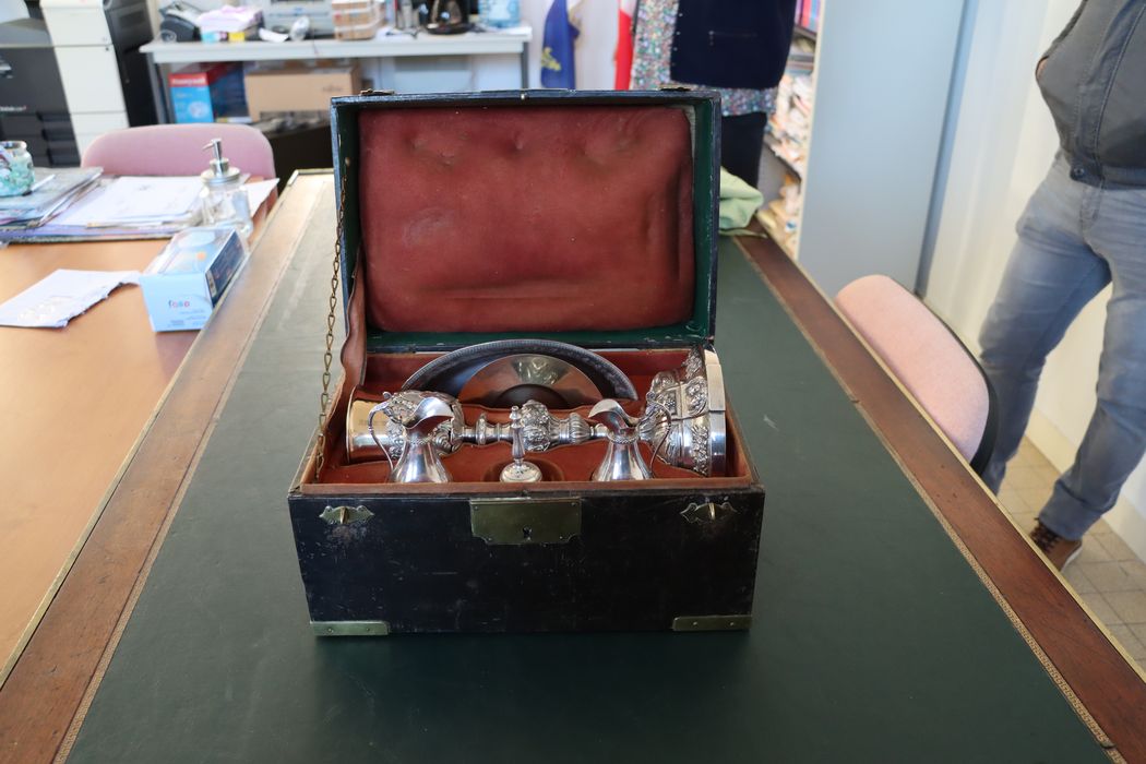 coffret - © Ministère de la Culture (France), Conservation des antiquités et des objets d’art de la Somme – Tous droits réservés 