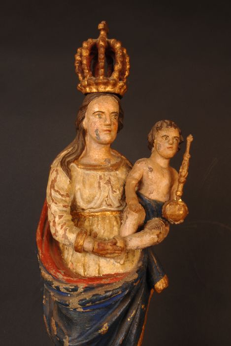 statue (statuette) : Vierge à l'Enfant, vue partielle