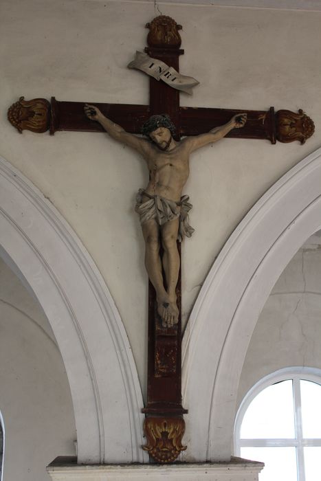 statue : Christ en croix - © Ministère de la Culture (France), Conservation des antiquités et des objets d’art de la Somme – Tous droits réservés 