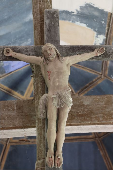 statue : Christ en croix - © Ministère de la Culture (France), Conservation des antiquités et des objets d’art de la Somme – Tous droits réservés 