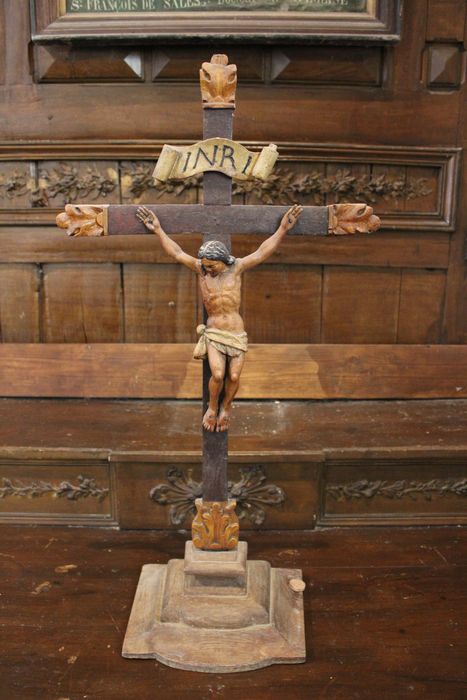 statuette (crucifix) : Christ en croix - © Ministère de la Culture (France), Conservation des antiquités et des objets d’art de la Somme – Tous droits réservés 