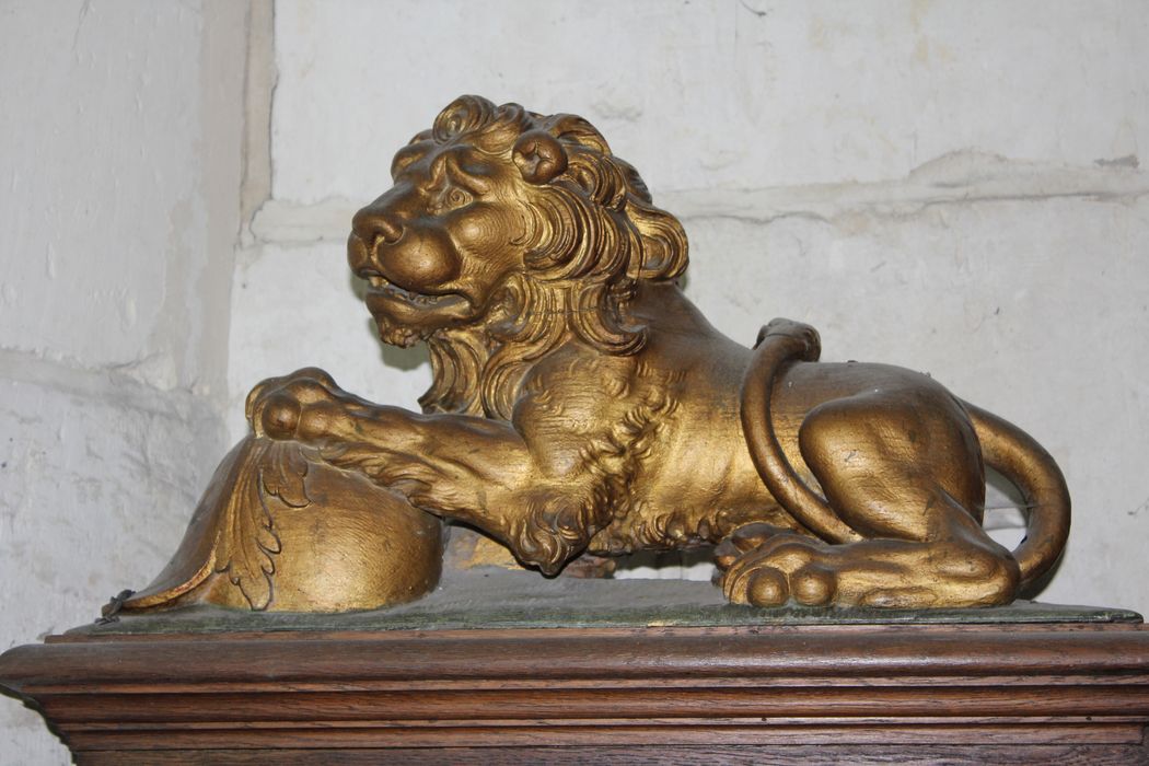 statues : Lion n°1 - © Ministère de la Culture (France), Conservation des antiquités et des objets d’art de la Somme – Tous droits réservés 