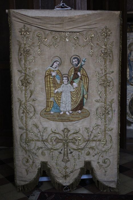 bannière de procession de la Vierge, Joseph et l'Enfant Jésus - © Ministère de la Culture (France), Conservation des antiquités et des objets d’art de la Somme – Tous droits réservés 