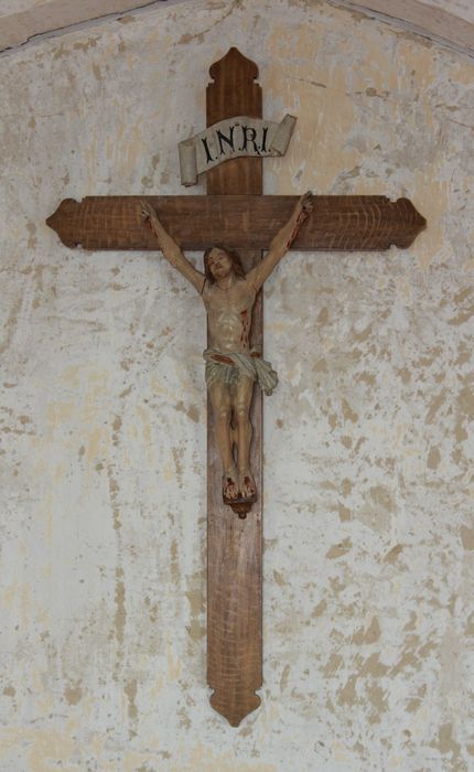 statue : Christ en croix - © Ministère de la Culture (France), Conservation des antiquités et des objets d’art de la Somme – Tous droits réservés 