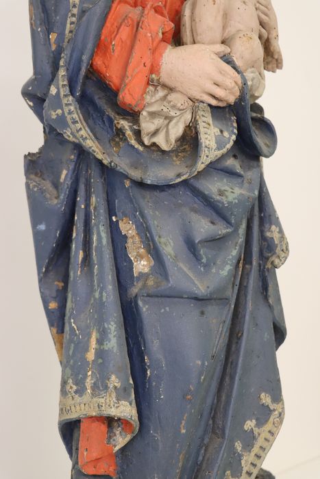 statue : Vierge à l'Enfant dite de l'Apocalypse, détail