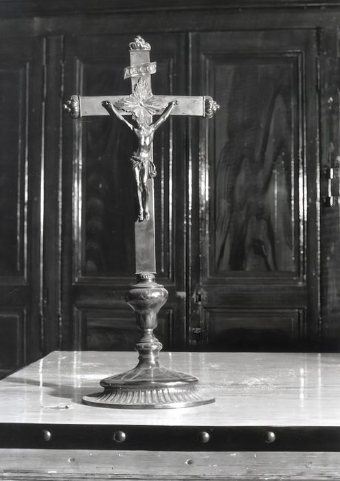 croix d'autel