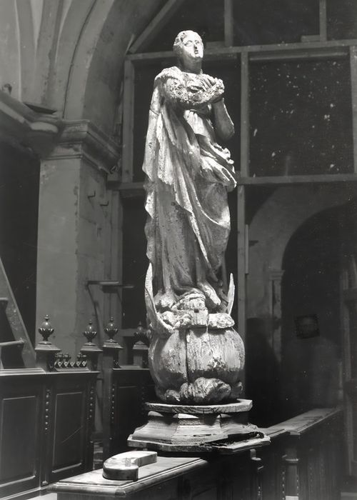 statue : Vierge de l’Immaculée Conception