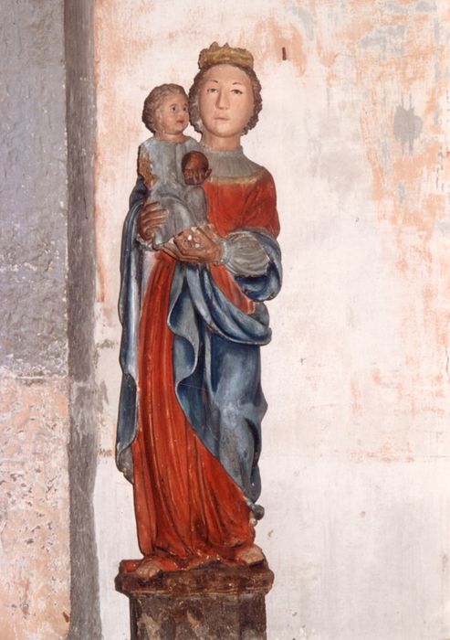 statue : Vierge à l'Enfant