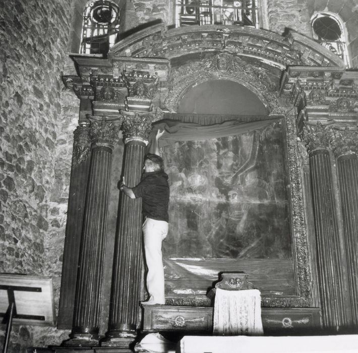 Retable, tableau : Une femme en adoration