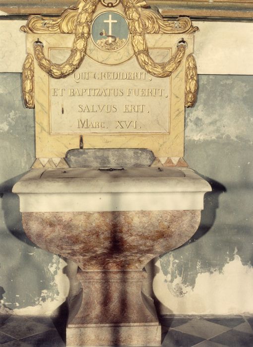 fonts baptismaux