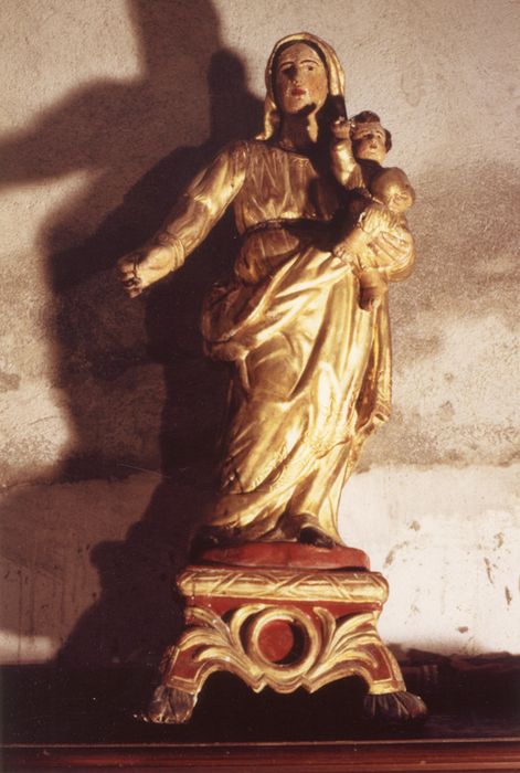 statue : Vierge à l'Enfant