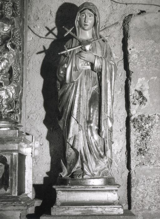 Statue : Vierge des sept douleurs