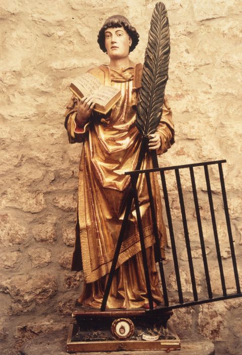 statue : Saint Laurent