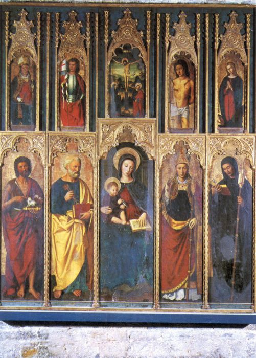 retable, tableaux : Vierge à l'Enfant entre saint Jean-Baptiste et saint Pierre, Un évêque et abbé, Le Christ en croix entre saint Jean et la Vierge, Saint Martin et saint Victor, Saint Sébastien et sainte Marguerite