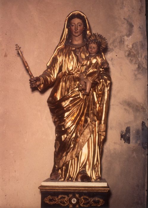 statue : Vierge à l'Enfant