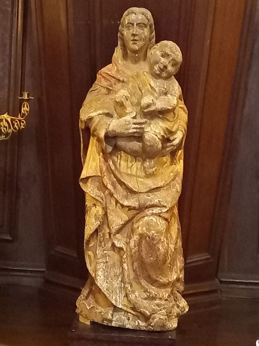 statue : Vierge à l'Enfant