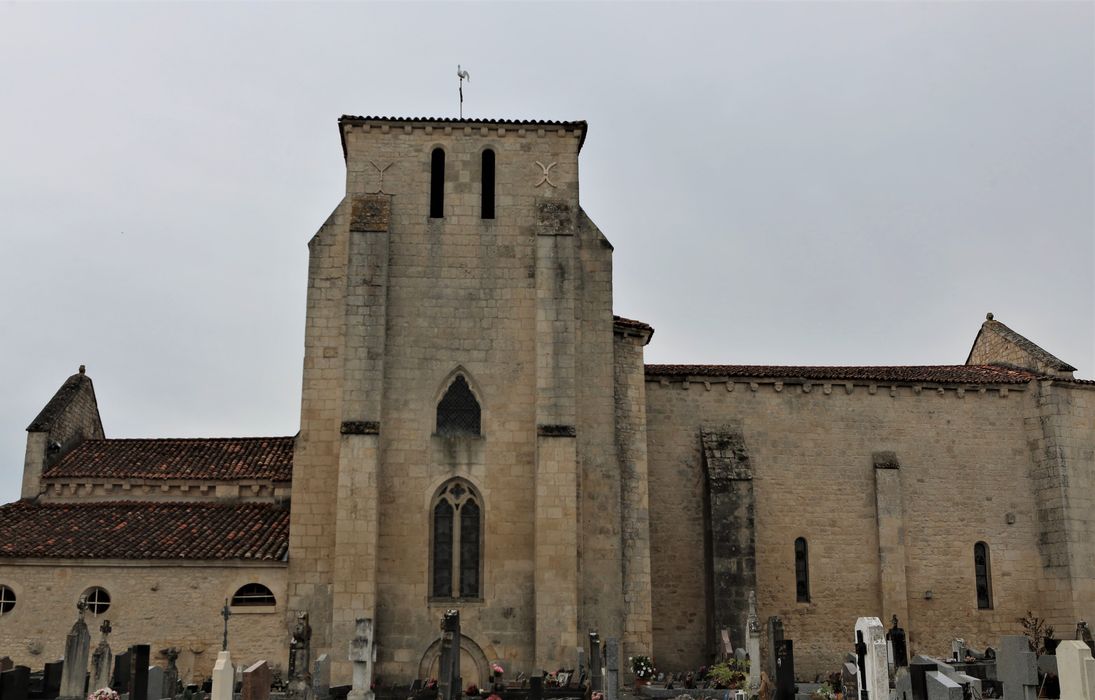 Eglise, façade latérale nord, vue générale