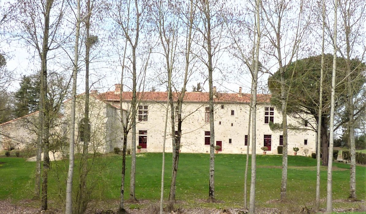 Bâtiments du Gué, façade sud-est, vue générale