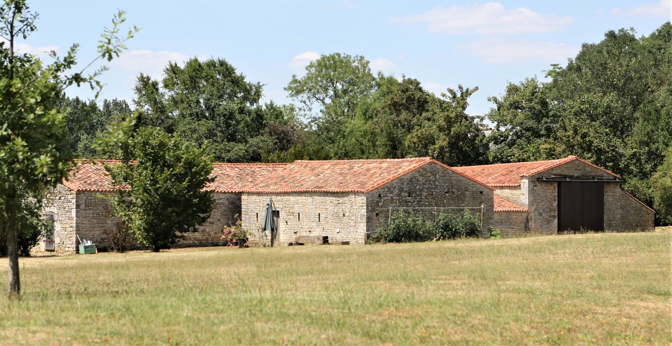 Commanderie de templiers de Champgillon (ancienne), ensemble sud, vue générale