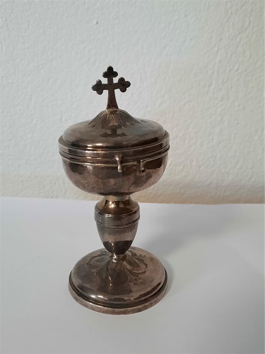ciboire des malades - © Ministère de la Culture (France), Conservation des antiquités et des objets d’art de Vendée – Tous droits réservés