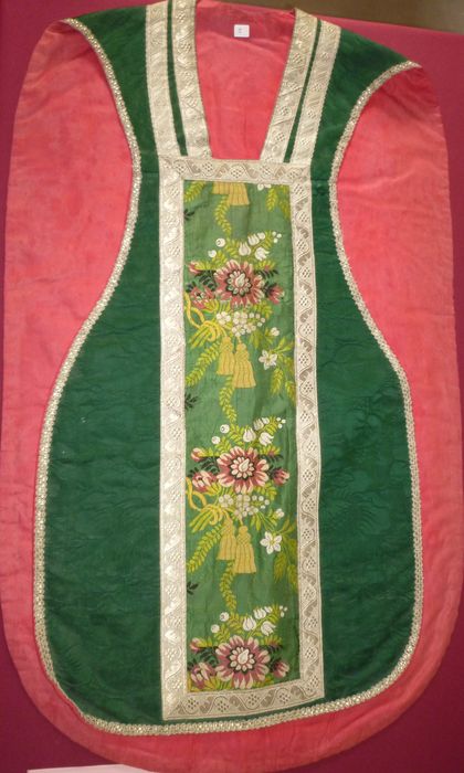 chasuble (ornement vert) - © Ministère de la Culture (France), Conservation des antiquités et des objets d’art de Vendée – Tous droits réservés 
