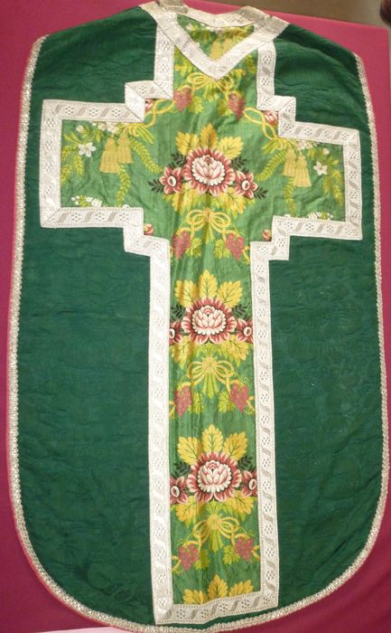 chasuble (ornement vert) - © Ministère de la Culture (France), Conservation des antiquités et des objets d’art de Vendée – Tous droits réservés 