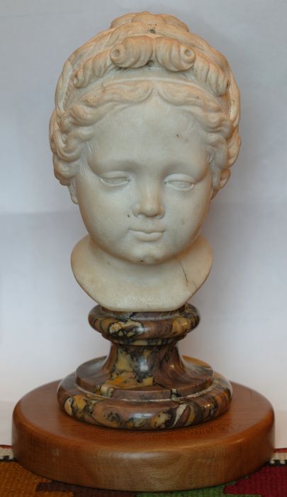 buste : Infante d'Espagne - © Ministère de la Culture (France), Conservation des antiquités et des objets d’art de Vendée – Tous droits réservés
