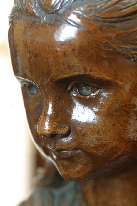 buste : Fille d'Edgar Baron, détail - © Ministère de la Culture (France), Conservation des antiquités et des objets d’art de Vendée – Tous droits réservés 
