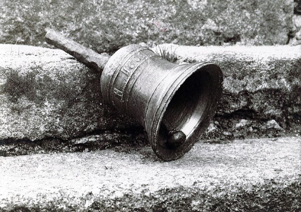 clochette (clochette de procession) - © Ministère de la Culture (France), Conservation des antiquités et des objets d’art de Vendée – Tous droits réservés