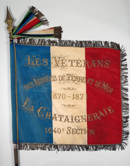 drapeau de la section des anciens combattants de 1870-1871 - © Ministère de la Culture (France), Conservation des antiquités et des objets d’art de Vendée – Tous droits réservés 