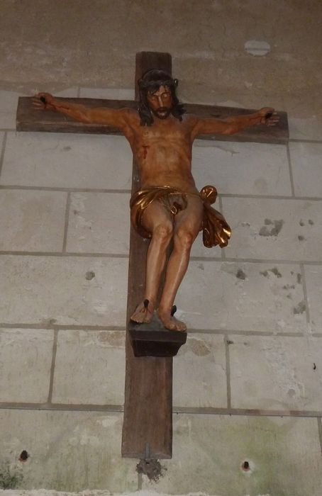 statue : Christ en croix - © Ministère de la Culture (France), Conservation des antiquités et des objets d’art de Vendée – Tous droits réservés 